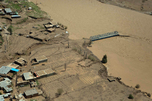 İran'da sel felaketi can almaya devam ediyor