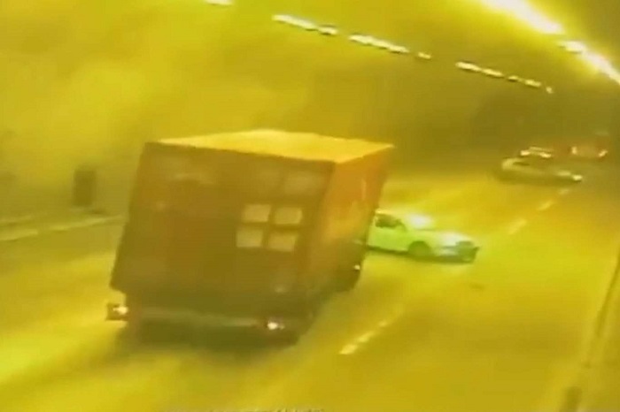 Video Haber - Bolu Tüneli'nde zincirleme kaza