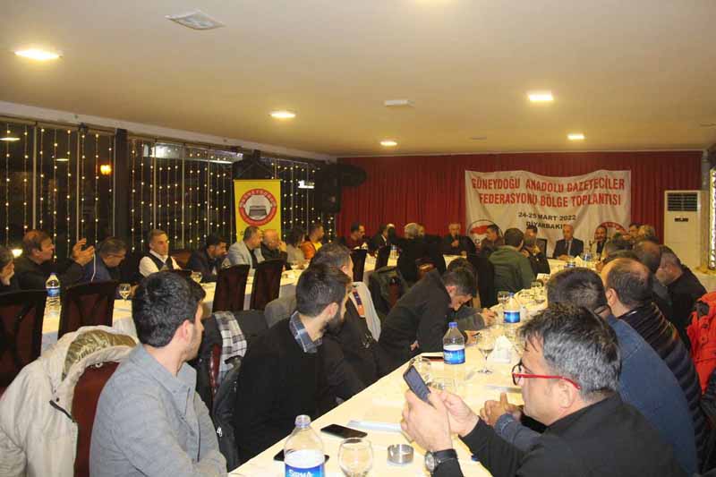 Bölge gazetecileri Diyarbakır’da buluştu;  Beraber çözüm üretmeliyiz!
