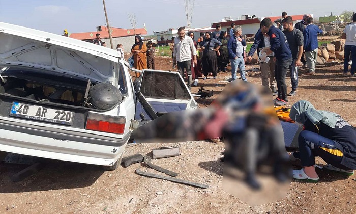 Şanlıurfa'da trafik kazası: 3'ü ağır 5 yaralı