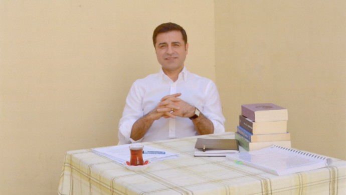 İstinaf, Demirtaş’ın 2 yıl 6 aylık hapis cezasını bozdu