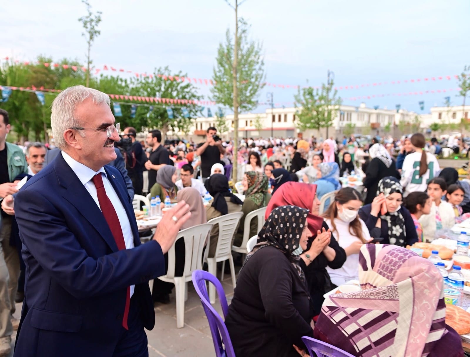 Kurşunlu Cami Meydanında vatandaşlarla iftar!