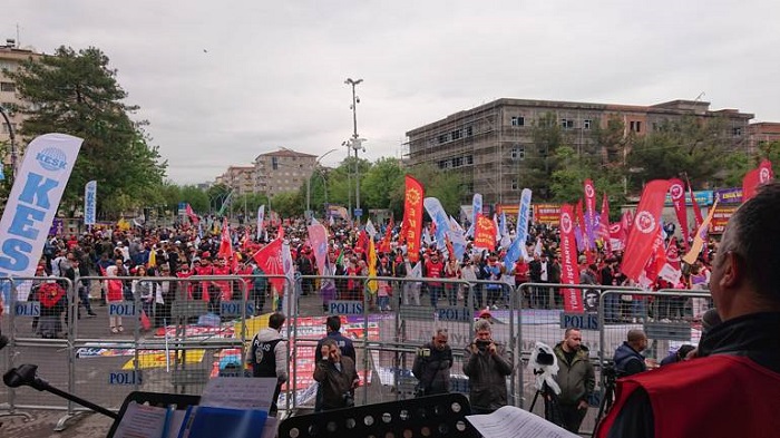 Diyarbakır’da 1 Mayıs: Umudumuz var, değiştirebiliriz