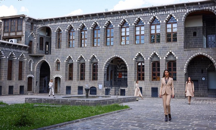 Diyarbakır’da moda gösterimi
