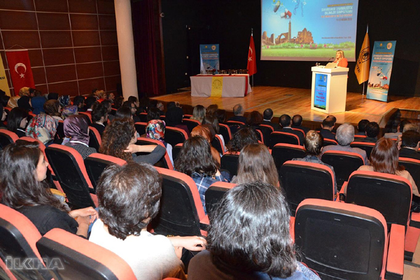 VİDEO HABER: Diyarbakır'da "Farmostik Bilimler Sempozyumu" düzenlendi