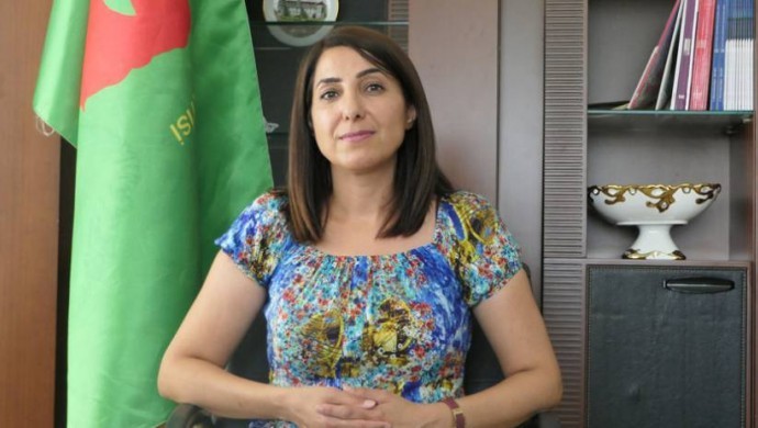Silvan Belediyesi Eşbaşkanı Toprak'ın duruşması ertelendi