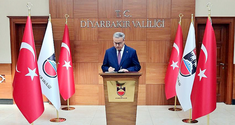 Yeni Diyarbakır Valisi göreve başladı!
