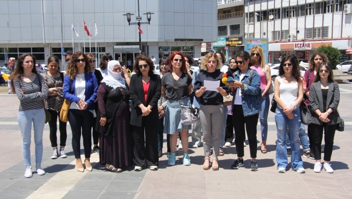 Kadın cinayetleri Diyarbakır'da protesto edildi