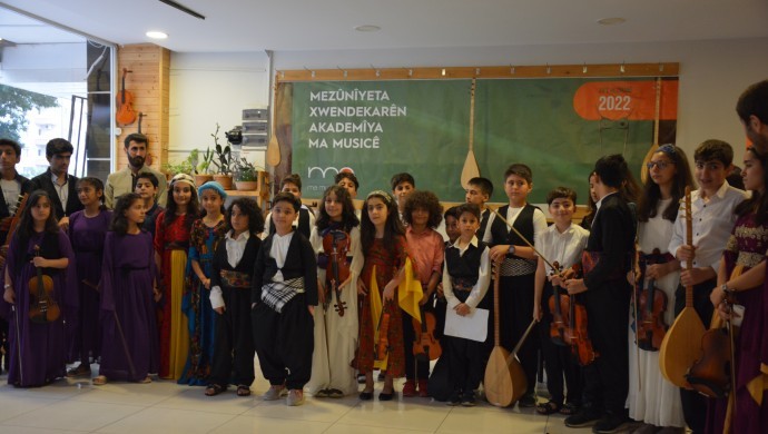 MA Müzik öğrencilerinden yaşıtlarına performans gösterisi