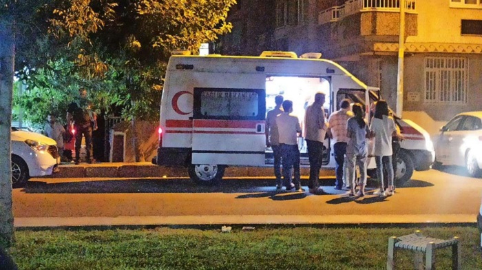 Diyarbakır'da eşinden boşanan kadına bıçaklı-silahlı saldırı