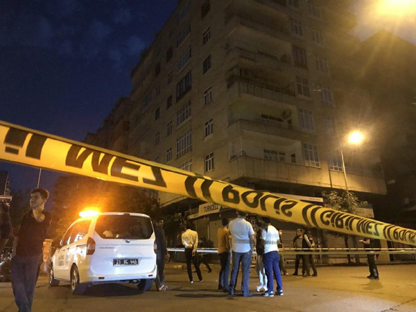 Kayınbaba sokakta damadını bıçakladı