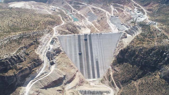 Silvan Barajı'nda çalışan18 işçi zehirlendi