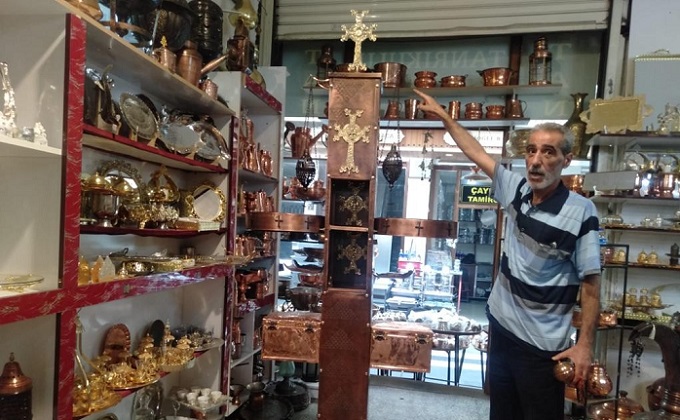 Diyarbakırlı 50 yıllık bakır ustası yaptığı eseri 30 bin dolara satışa çıkardı