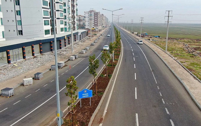 Diyarbakır’da iki caddede asfalt çalışması tamamlandı
