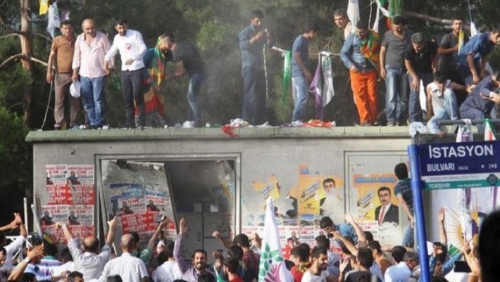 HDP Diyarbakır miting saldırısında beraat kararı veren hakim HSK’ya şikayet edildi