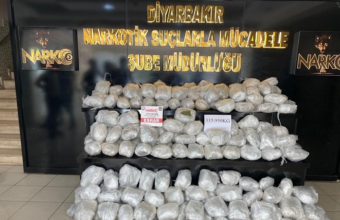 Diyarbakır’da uyuşturucuya geçit yok; 115 kilogram esrar ele geçirildi