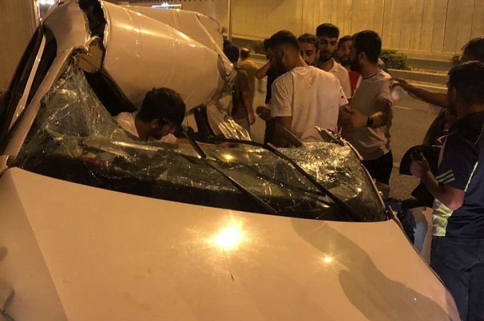 Diyarbakır’da trafikte makas atan araç tıra arkadan çarptı
