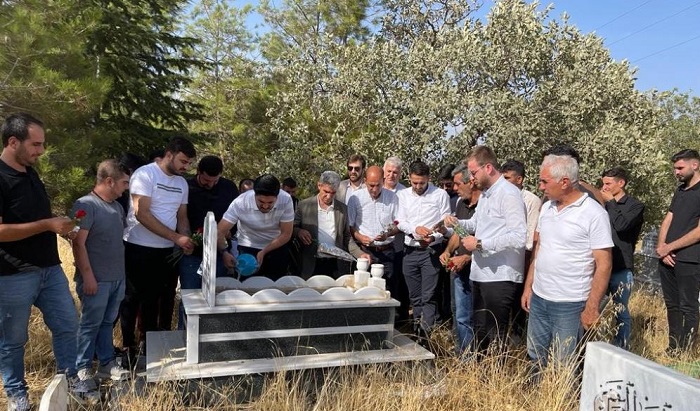 AK Parti'li Yunus Koca mezarı başında anıldı
