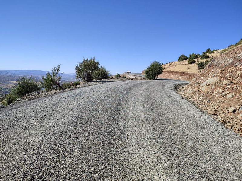 Kırsal mahallelerde 428 kilometre yol asfaltlandı