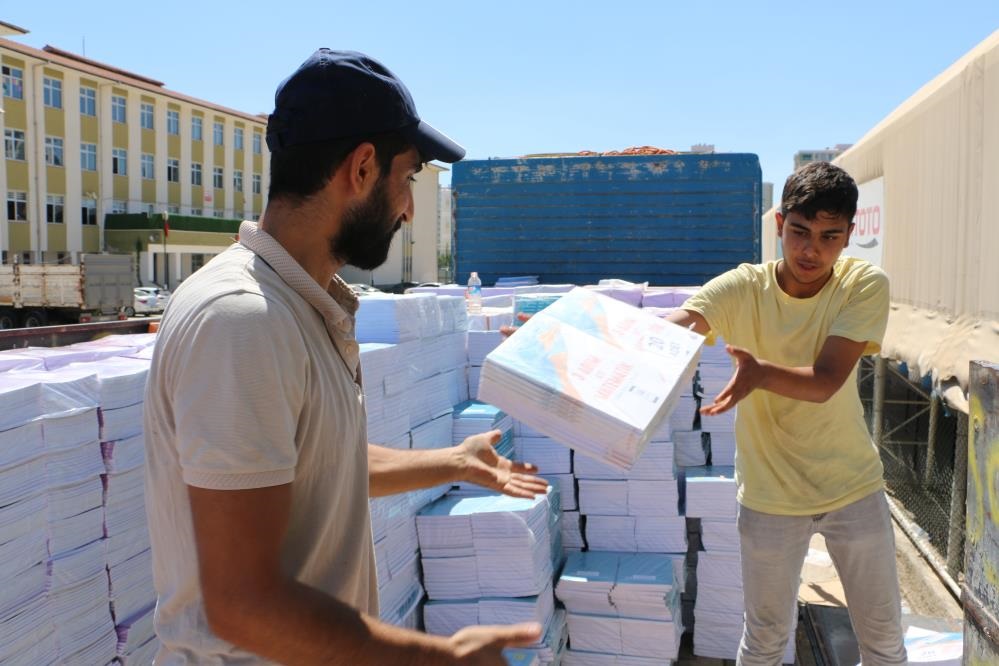 Diyarbakır’da 2 milyon 765 bin yardımcı kaynak kitabı dağıtılacak