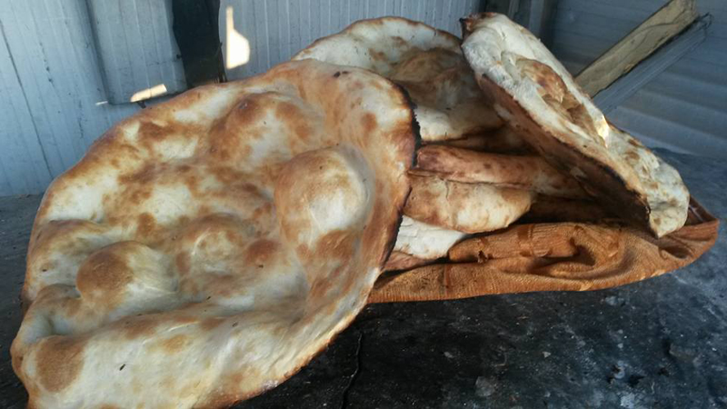 Bölgenin vazgeçilmez kültürü: Tandır ekmeği