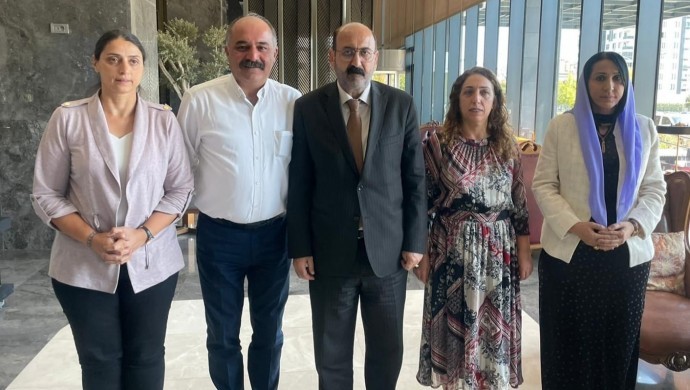 DTK, DBP ve HDP, Êzidî miri Hazim’le görüştü