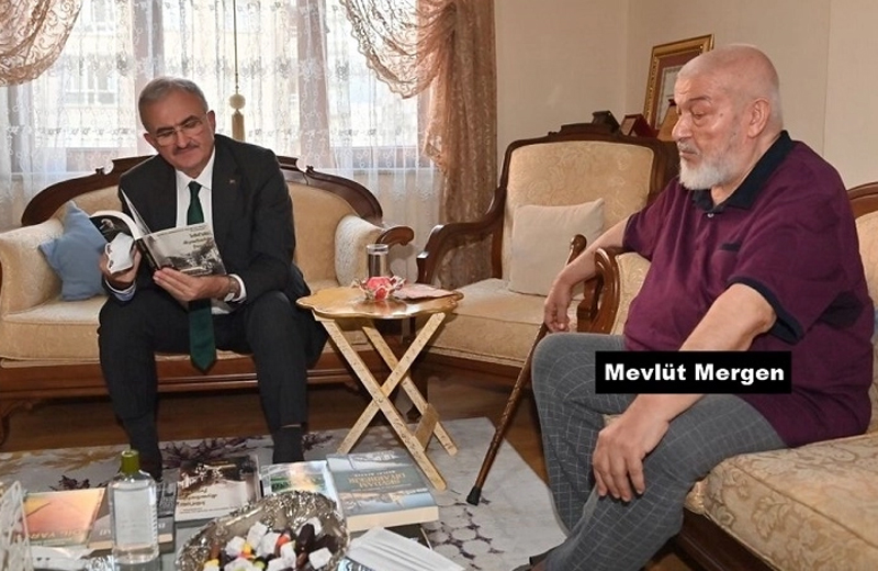 Diyarbakırlı yazar Mevlüt Mergen hayatını kaybetti