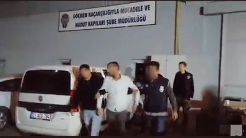 Diyarbakır'da göçmen kaçakçılığından 5 kişi tutuklandı