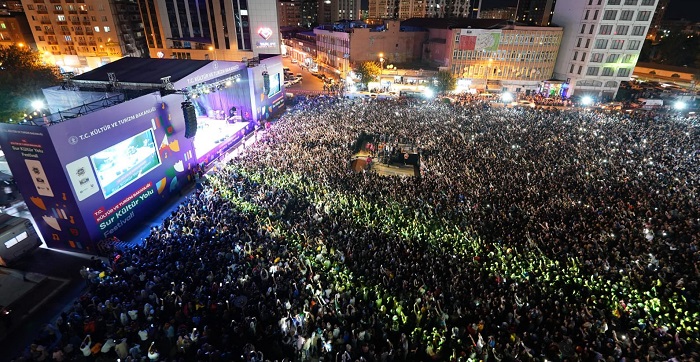 Yusif Bedîrxan yazdı: Sur, Kültür, Yol ve Festival