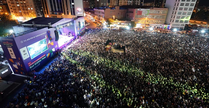 Facianın ardından Diyarbakır’da Sur Kültür Yolu Festivali iptal edildi