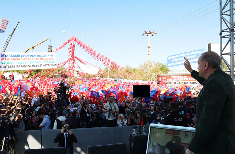 Cumhurbaşkanı Erdoğan Diyarbakır’da konuştu; Diyarbakır’ın rengi kardeşliktir!