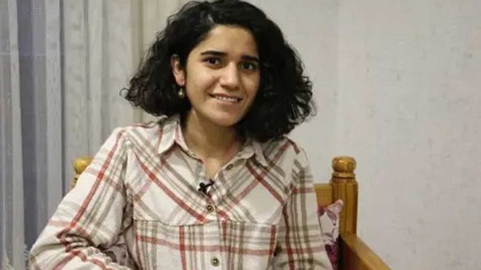 Kesinleşmiş hapis cezası bulunan gazeteci Derya Ren Diyarbakır'da tutuklandı