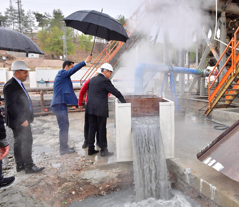 Diyarbakır'da jeotermal su kaynağına ulaşıldı!