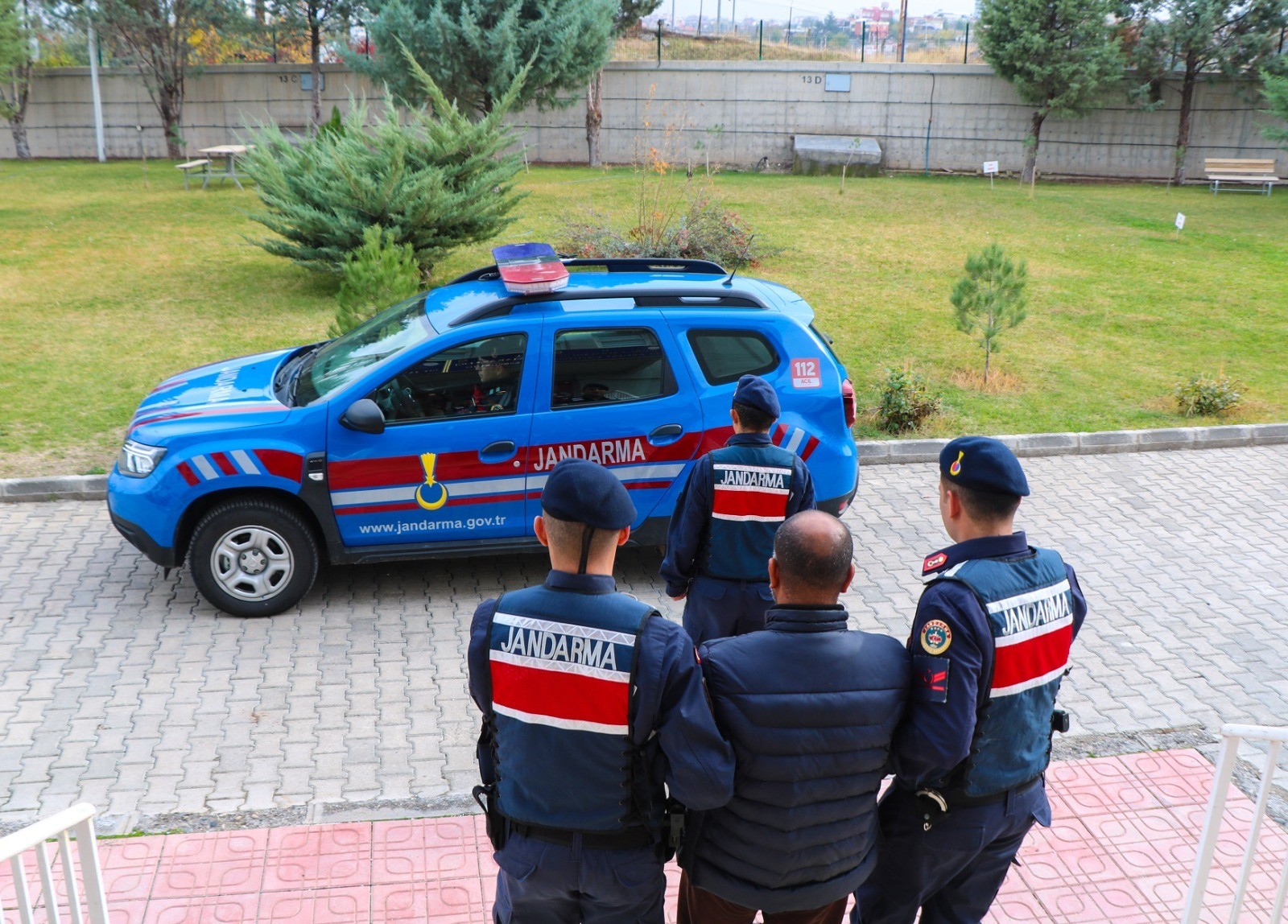 Firari hükümlü mısır tarlasında yakalandı