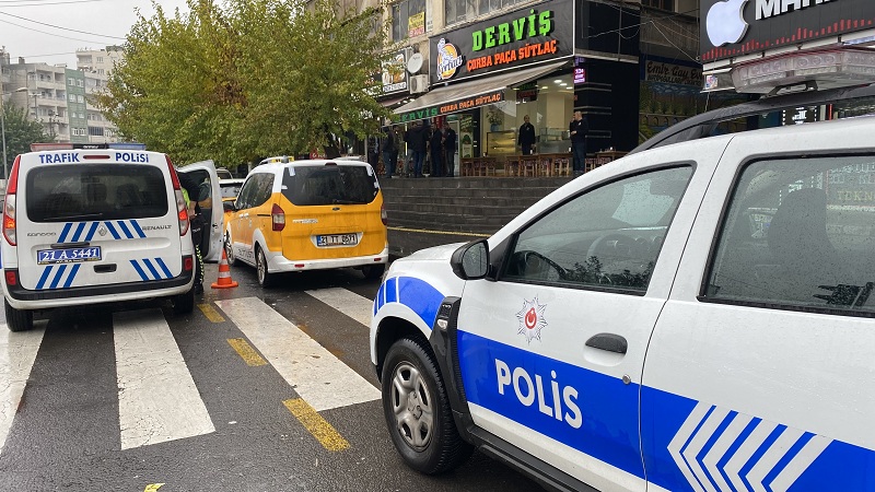 Boşanma aşamasındaki eşini yüzünden bıçaklayan şahıs tutuklandı