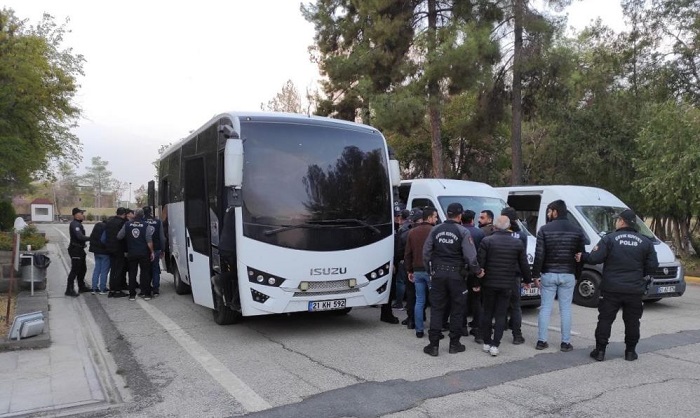 Diyarbakır’daki ‘Ofsayt' operasyonunda 12 tutuklama