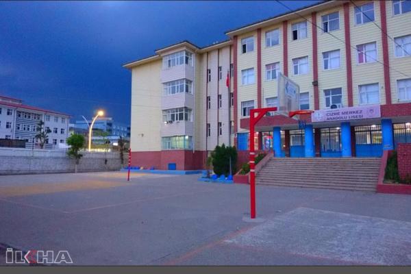 Kız öğrencilere cinsel istismar iddiası