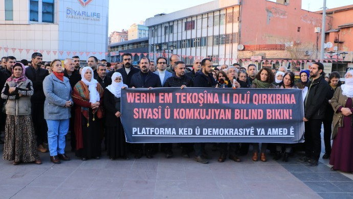 Paris Katliamı ve gözaltılar Diyarbakır’da protesto edildi