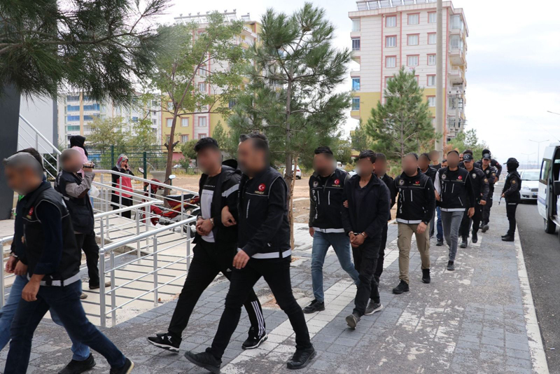 Diyarbakır merkezli dolandırıcılık operasyonu: 11 gözaltı
