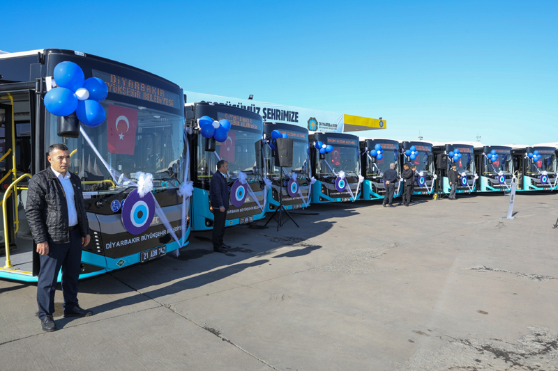 Diyarbakır’da 11 yeni körüklü otobüs hizmete alındı
