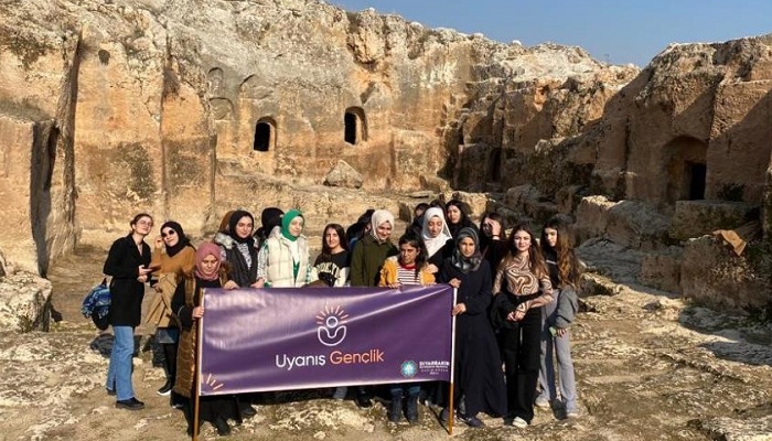 Kız yurdu öğrencileri Hilar Mağaralarını gezdi