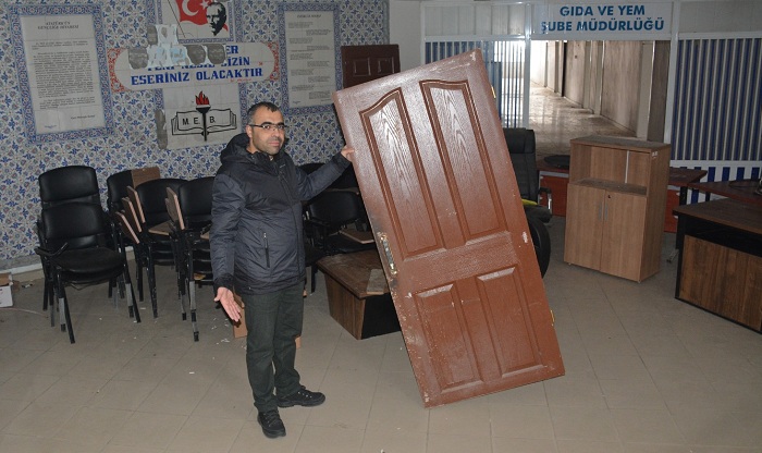 Gazeteciler Cemiyeti'nin çalınan kapısı ve bir kısım malzemesi bulundu