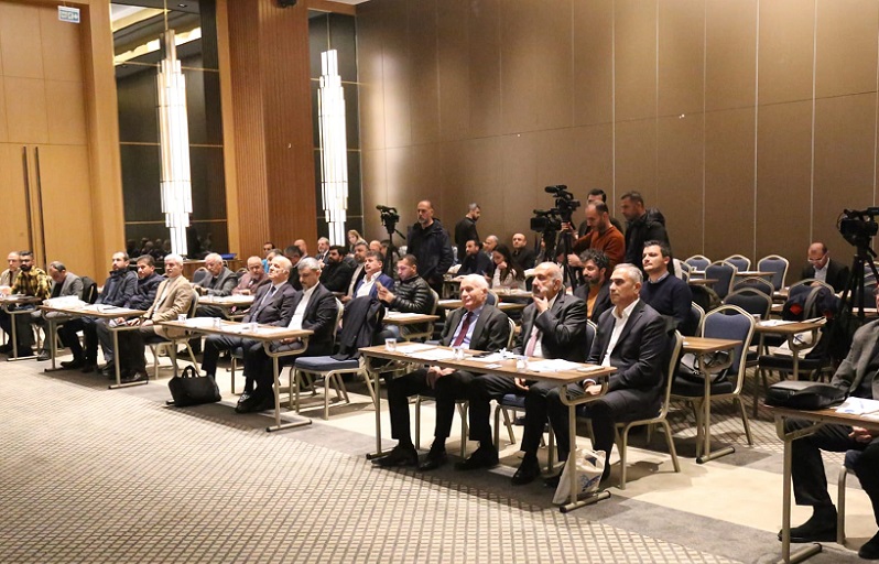 ‘Ekonomi ve Hukuk’ Diyarbakır'da tartışıldı