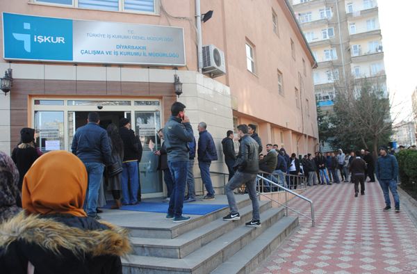 Sistem kilitlendi; Diyarbakır’da geçici personel alımına rekor başvuru