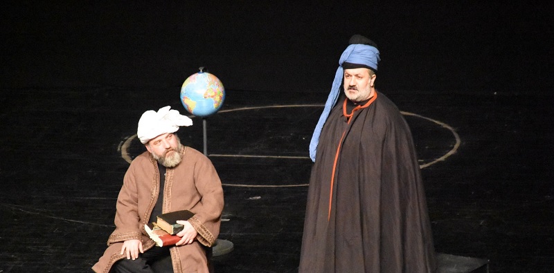 Diyarbakırlı öğrenciler ‘Şahidimiz Anadolu’ tiyatro oyununu izledi
