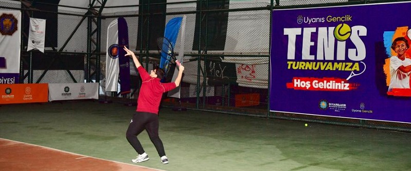 ‘Uyanış Gençlik’ tenis turnuvası sona erdi