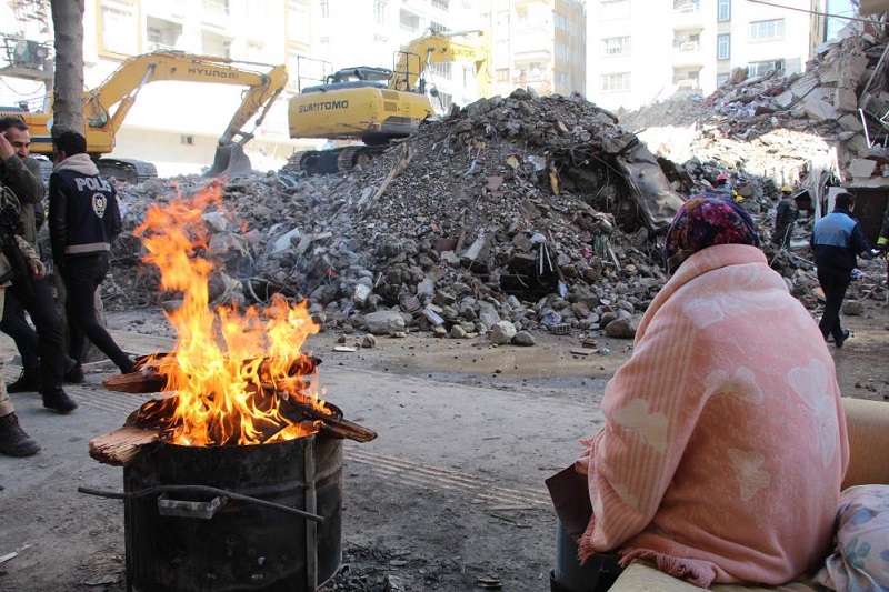 Diyarbakır'da ailelerin umutlu bekleyişi sürüyor