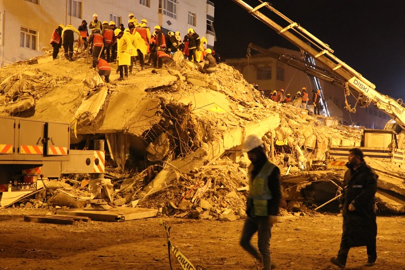 Diyarbakır’da yıkılan binada ‘düşük kalitede malzeme’ kullanılmış