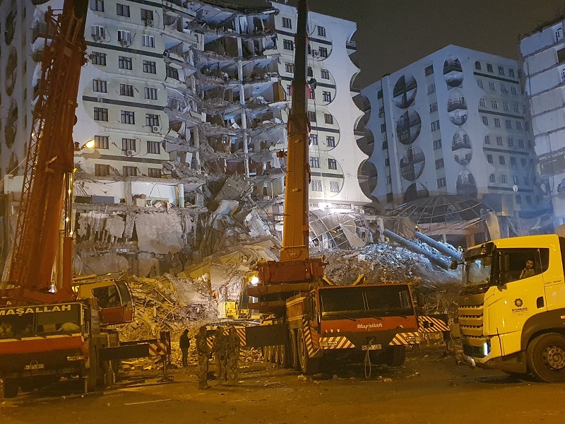 Diyarbakır’da Bin 110 bina için acil yıkım kararı