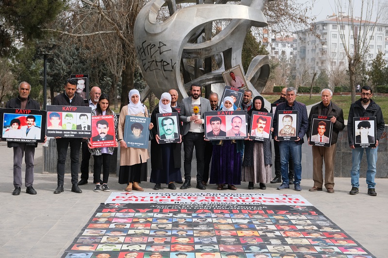 Kayıp yakınları Diyarbakır'da Ahmet Sanır'ın faillerini sordu